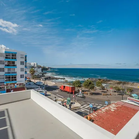 Atlantic Sunsets By Agüita Salada